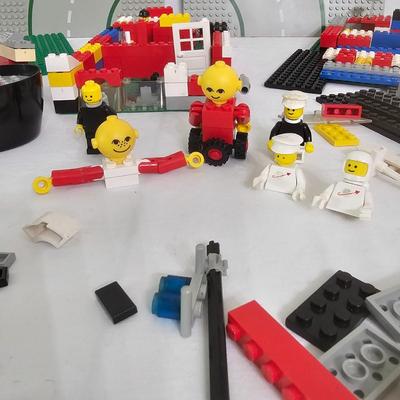 Collection of Lego Pieces & Figures (PB-JS)