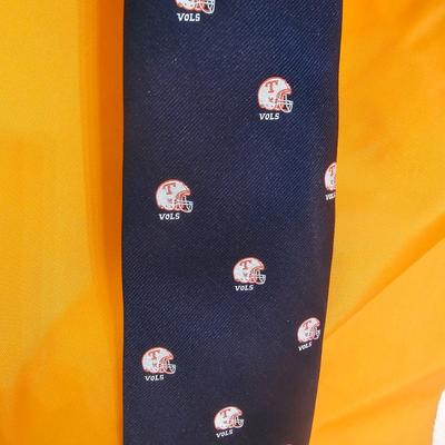 Tennessee Volunteers Sports Memorabilia (PB-JS)