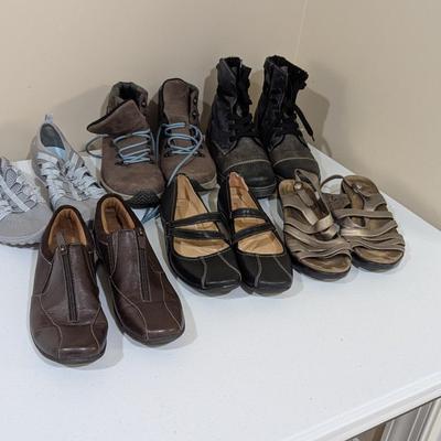 Assortment Of Women's Shoes Size 8 1/2 (SR)