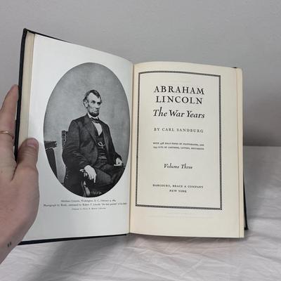 Books on Abraham Lincoln by Carl Sandburg (B1-DZ)