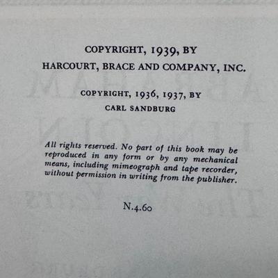 Books on Abraham Lincoln by Carl Sandburg (B1-DZ)