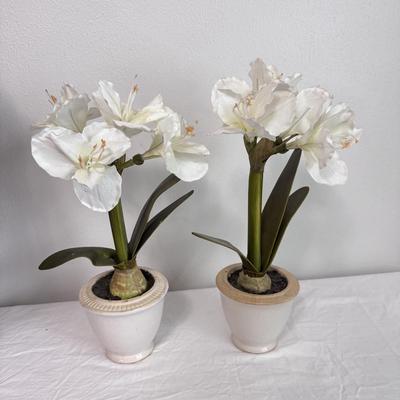 Three Faux Amaryllis Plants (B1-DZ)