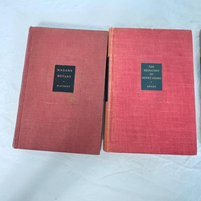 Henry David Thoreau, John Dos Passos, and More Books Published by The Modern Library (B1-DZ)