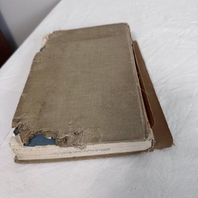 First Edition “Shakespeare” by Ivor Brown and Other Vintage Collectors Books (B1-DZ)