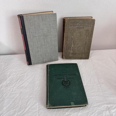 First Edition “Shakespeare” by Ivor Brown and Other Vintage Collectors Books (B1-DZ)