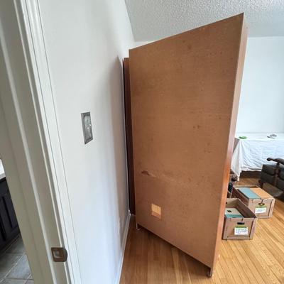 Two Wooden Bookshelves (B1-DZ)