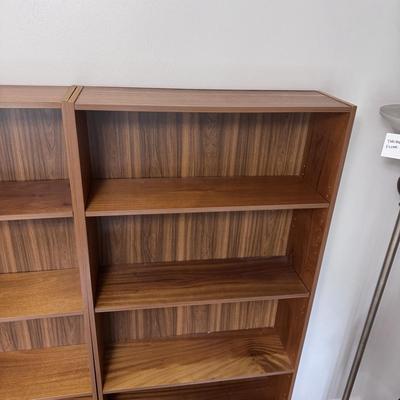 Two Wooden Bookshelves (B1-DZ)