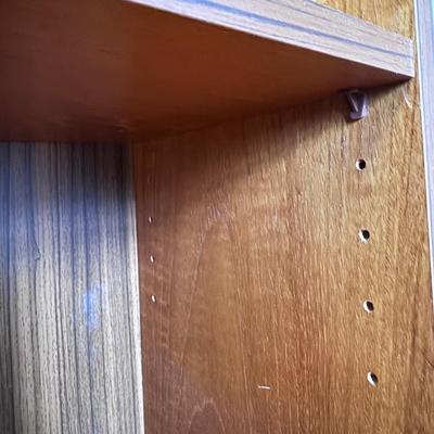 Two Wooden Bookshelves (B1-DZ)