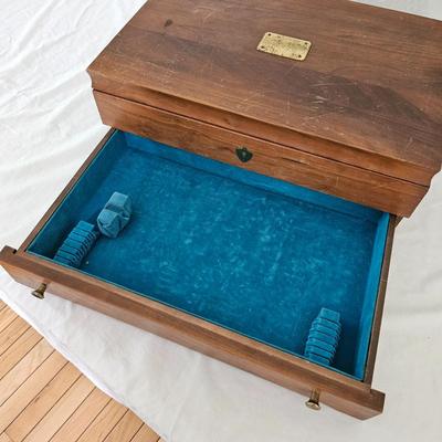 45 Piece WM Rogers 'Victorian Rose' Silverplate Flatware w/Case (DR-JS)