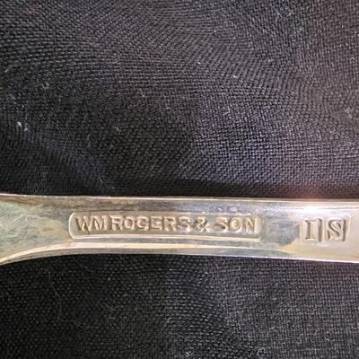 45 Piece WM Rogers 'Victorian Rose' Silverplate Flatware w/Case (DR-JS)