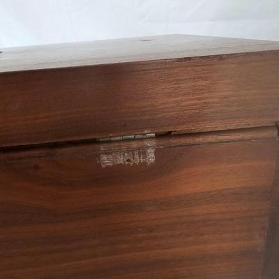 45 Piece WM Rogers 'Victorian Rose' Silverplate Flatware w/Case (DR-JS)