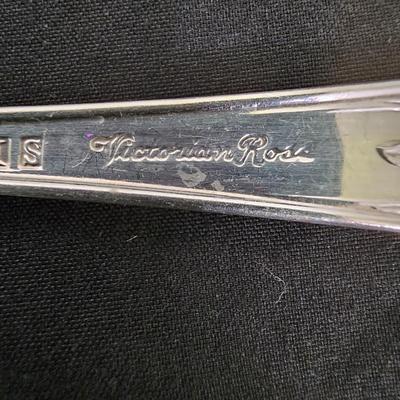45 Piece WM Rogers 'Victorian Rose' Silverplate Flatware w/Case (DR-JS)