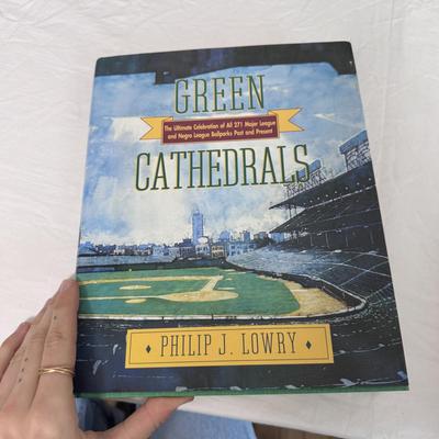 Several First Edition Sports Books, Signed Copy of “Reach for The Summit” by Pat Summitt and More (B1-DZ)