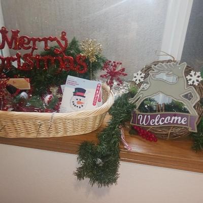 LARGE LOT OF CHRISTMAS DECORATIONS