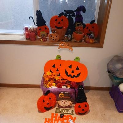 HALLOWEEN DECORATIONS