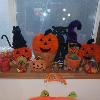 HALLOWEEN DECORATIONS