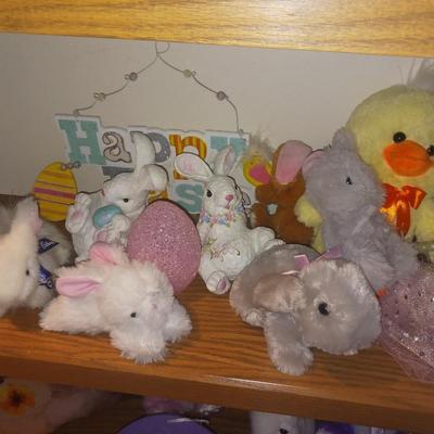EASTER DECORATIONS