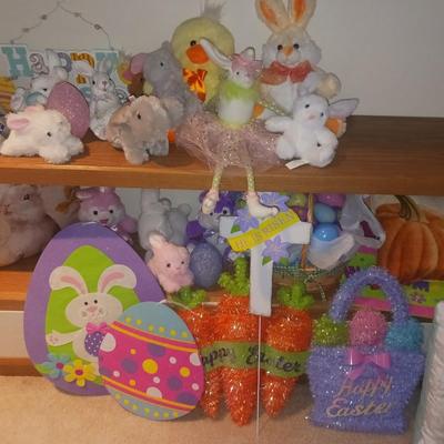 EASTER DECORATIONS
