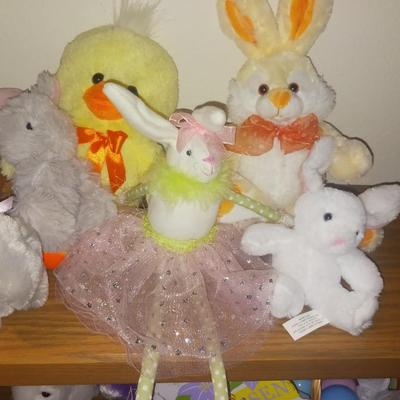 EASTER DECORATIONS