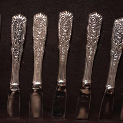 SERVICE FOR EIGHT 1940'S WESTMORELAND STERLING "MILBURN"PATTERN 48 PIECES