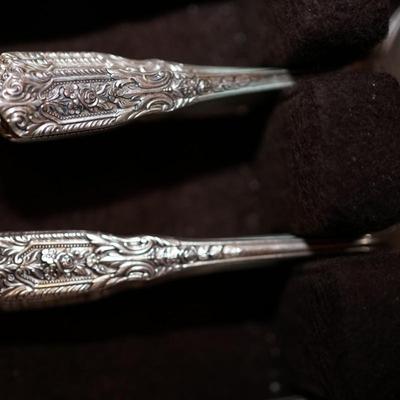 SERVICE FOR EIGHT 1940'S WESTMORELAND STERLING "MILBURN"PATTERN 48 PIECES