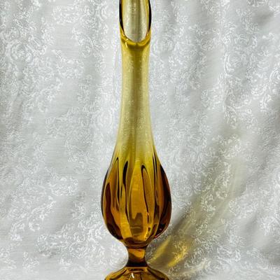 Viking Swung Petal Vase