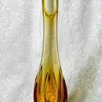 Viking Swung Petal Vase