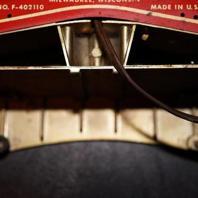 VINTAGE MILLER HIGH LIFE CASH REGISTER MOUNT LIGHT.