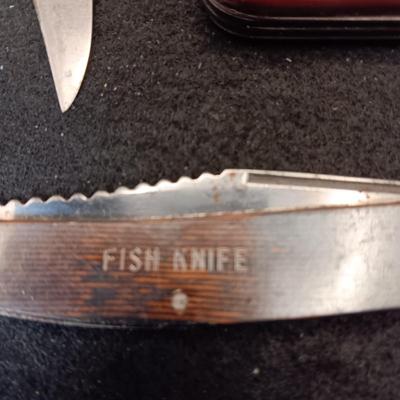 FISH KNIFE, KEENS AND BARLOW POCKET KNIVES