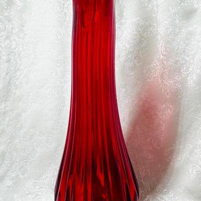 L.E. Smith Swung Vase 22 inch