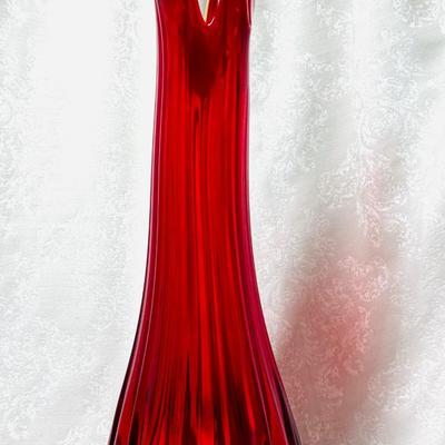 L.E. Smith Swung Vase 22 inch