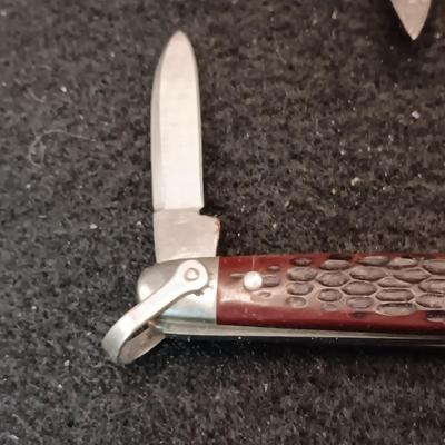 CASE AND A SECOND POCKET KNIFE