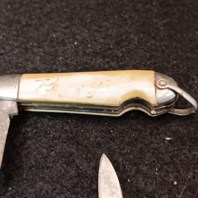 CASE AND A SECOND POCKET KNIFE