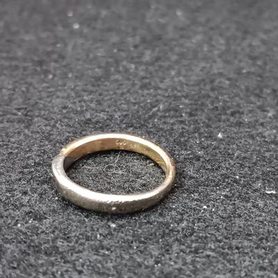 14K GOLD RING 2.88g SIZE4