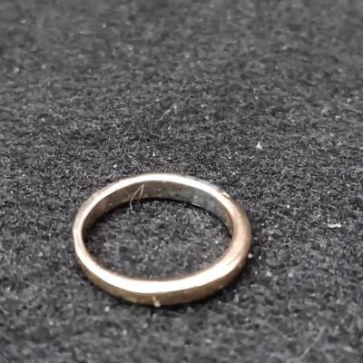 14K GOLD RING 2.88g SIZE4