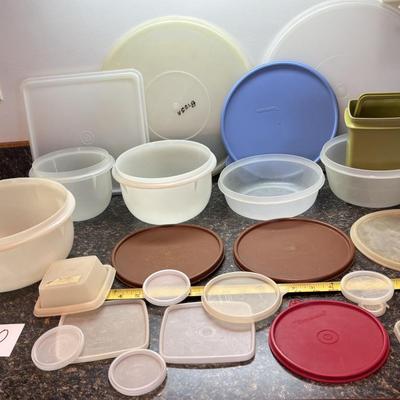 Tupperware Lot
