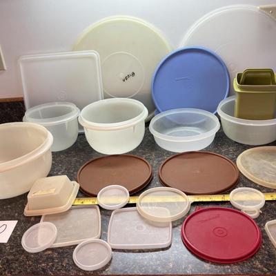 Tupperware Lot