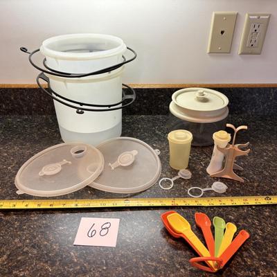 Tupperware Lot