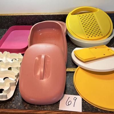 Tupperware Lot