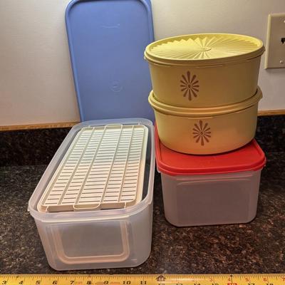 Tupperware Lot
