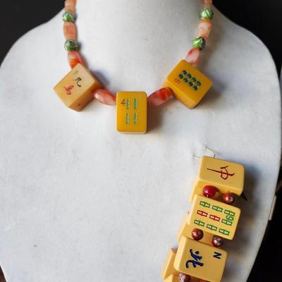 Mahjong necklace and bracelet set