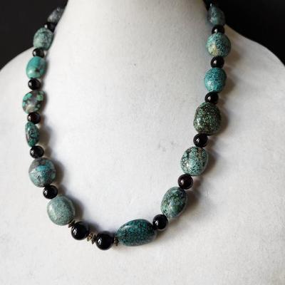 Hubei Mine Turquoise Necklace