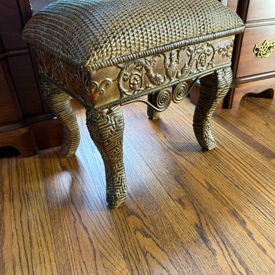 Lot 4: Beautiful Desk, World Globe, Chairs & More