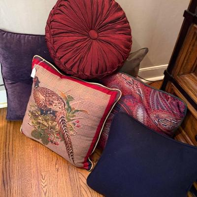 Lot 8: Dressers, Pillows & More
