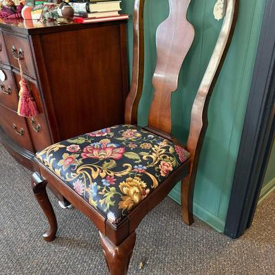 Lot 12: Beautiful Dresser, Hunting Scene Art, Home Decor & More
