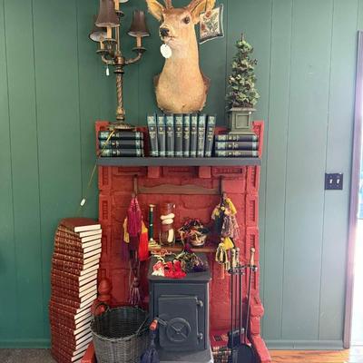 Lot 13: Hank the Deer, Decor Book & More