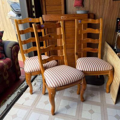 Lot 14: Southwest Couch, Chairs & More