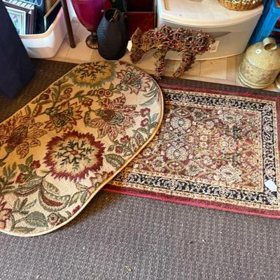Lot 17: Media, Rugs, Luggage, Home Decor & More