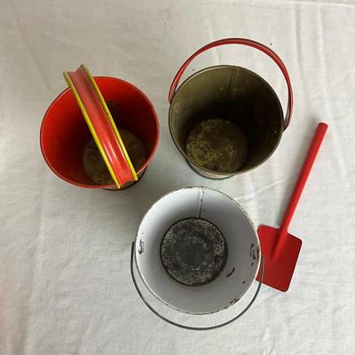 D933 Three Small Candy Stand Pails