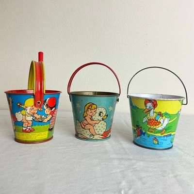 D933 Three Small Candy Stand Pails
